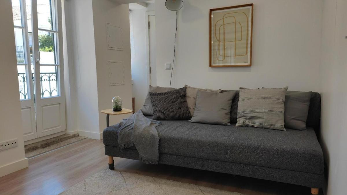 Chiado Modern Attic Duplex 2-bedroom * Lisboa