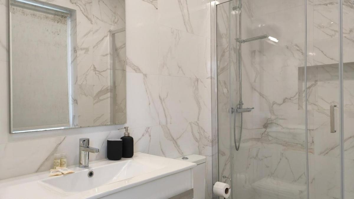 Apartamento Chiado Modern Attic Duplex 2-bedroom *