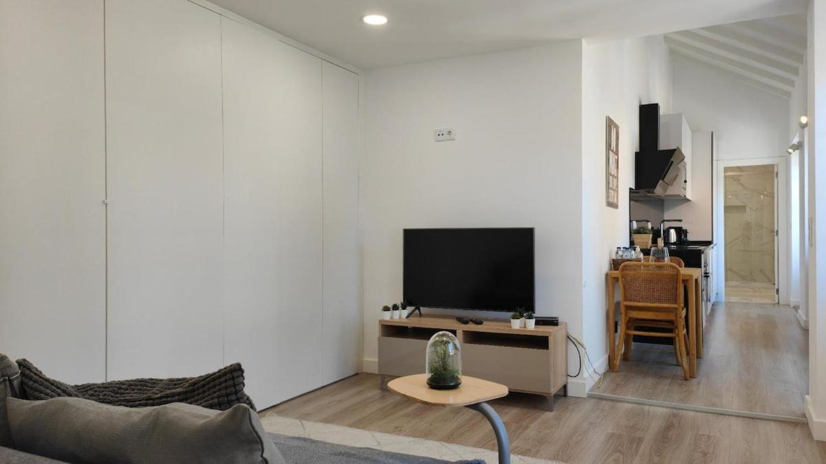 Chiado Modern Attic Duplex 2-bedroom Lisboa