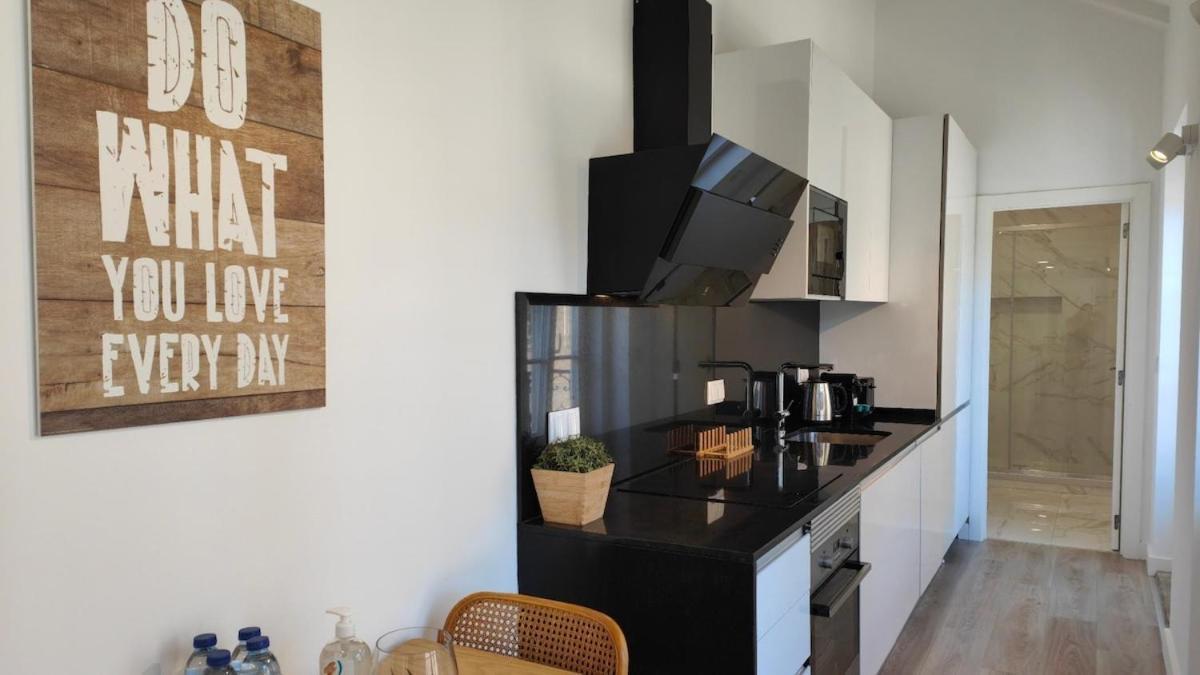 Chiado Modern Attic Duplex 2-bedroom Apartamento